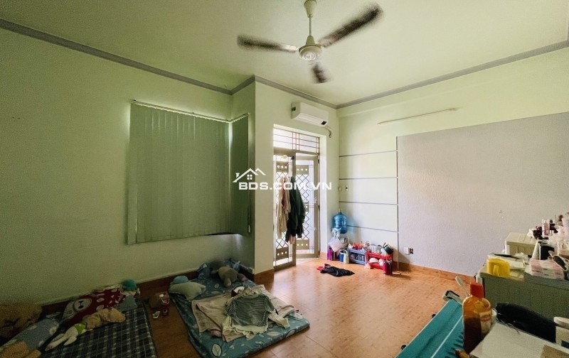 Bán nhà HXH 7 chỗ, thông tứ tung, Trường Chinh P.13 Tân Bình 60m2, 5 Tầng 4PN. Chỉ 9.3 Tỷ còn TL với chủ